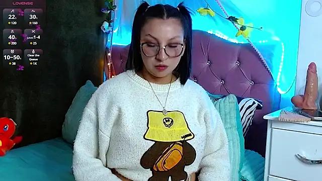 Littlerouse_ from StripChat