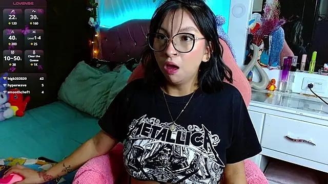 Littlerouse_ from StripChat