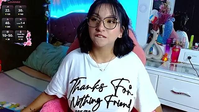 Littlerouse_ from StripChat