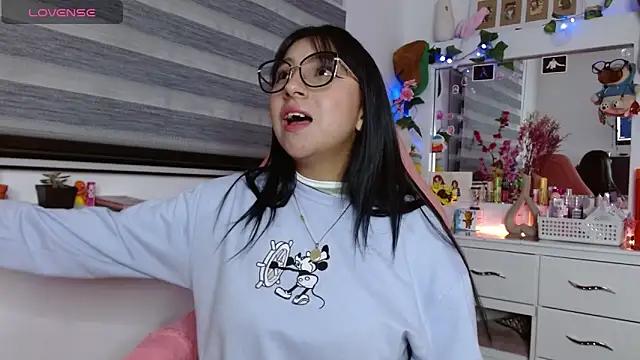 Littlerouse_ from StripChat