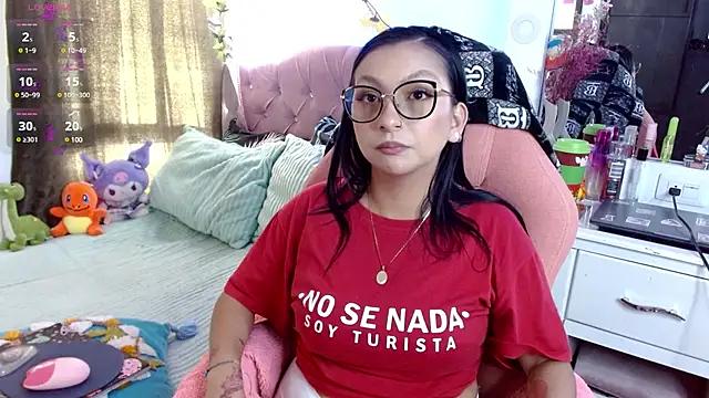 Littlerouse_ from StripChat