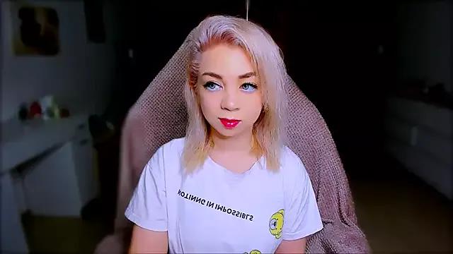 littleSiyfairy from StripChat