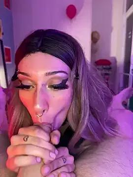 littlewitchxoxo from StripChat