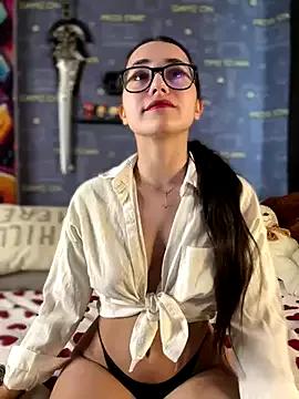 LittleX_Angel from StripChat