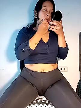 Liulee2 webcams show profile image 