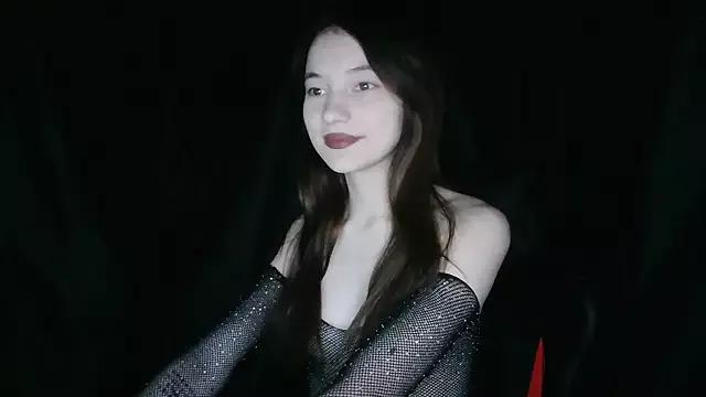 Liza-Kitty from StripChat is Freechat