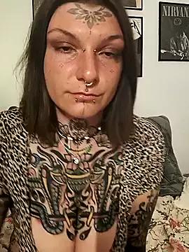 lizzardqueeen from StripChat