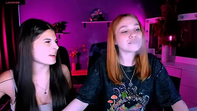lizzie_boom from StripChat