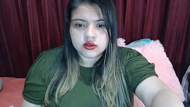 Explore our live girls sluts from our Custom and Multi clubs and checkout exclusive access to highly interactive content, such as shape, hair, titties, pussy type and many more.