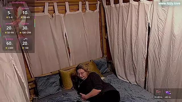 Lizzy-Love from StripChat