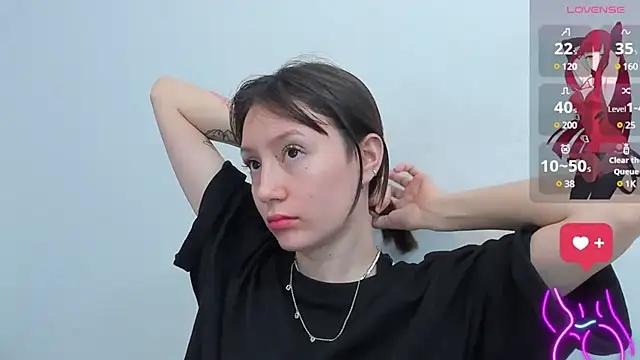 Explore our live girls sluts from our Custom and Multi clubs and checkout exclusive access to highly interactive content, such as shape, hair, titties, pussy type and many more.