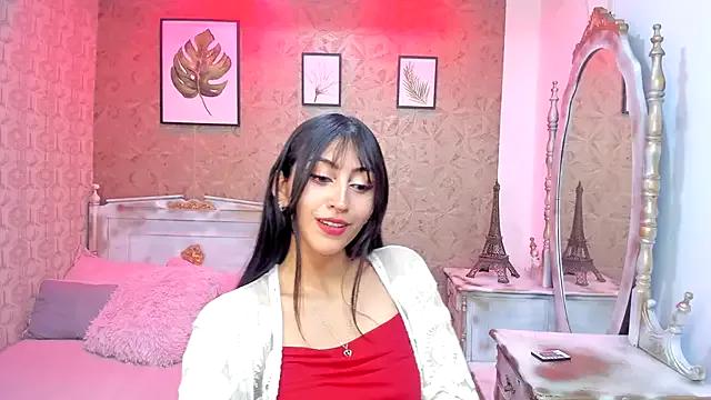 Explore our live girls sluts from our Custom and Multi clubs and checkout exclusive access to highly interactive content, such as shape, hair, titties, pussy type and many more.