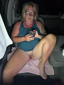 Lizzyloo from StripChat