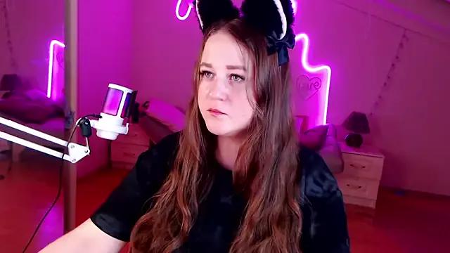 LizzyShine from StripChat