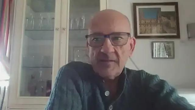 llopaco from StripChat