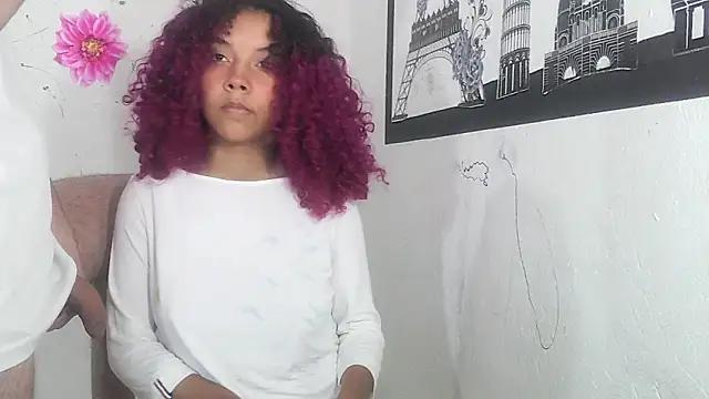 Lola-Pretty from StripChat