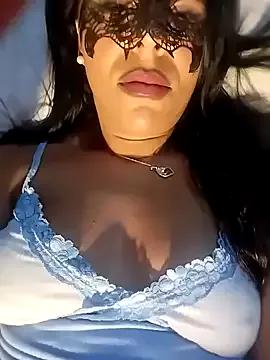 lola1519 from StripChat is Freechat