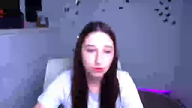 Lola_Kisss from StripChat
