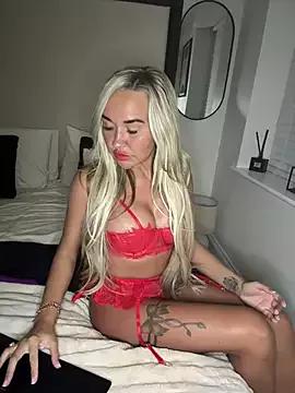 Lola_Lust from StripChat