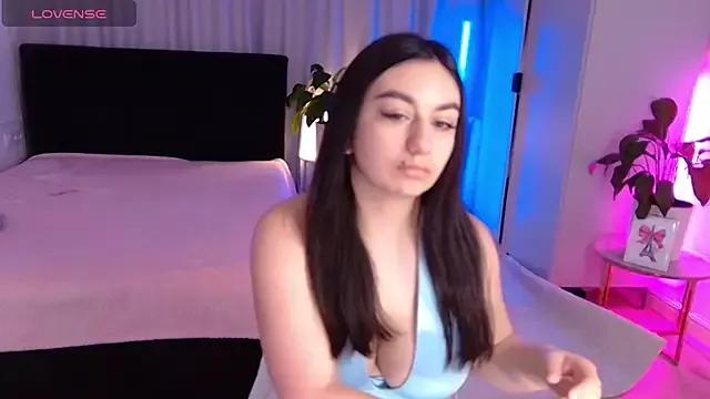 Explore our live girls sluts from our Custom and Multi clubs and checkout exclusive access to highly interactive content, such as shape, hair, titties, pussy type and many more.