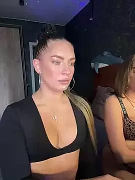 Lolababydoll from StripChat