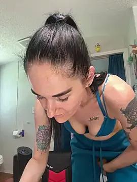 Explore our live girls sluts from our Custom and Multi clubs and checkout exclusive access to highly interactive content, such as shape, hair, titties, pussy type and many more.
