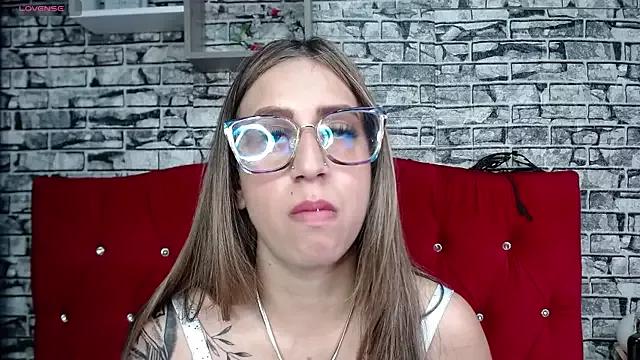 lolalove_vip from StripChat