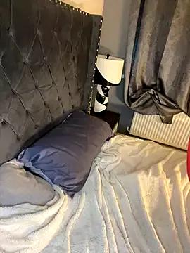 LolaReaX from StripChat is Freechat