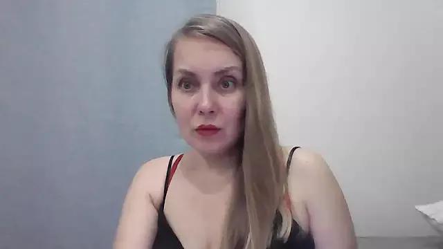 Lolawhite8 from StripChat is Freechat