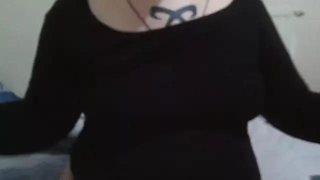 LolaXXDreams from StripChat is Freechat