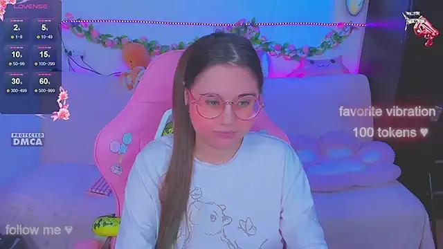 Lolisuccub from StripChat
