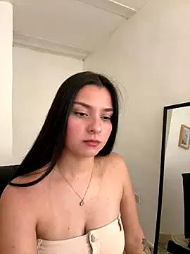Lolitah__69 from StripChat