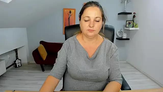 LollaGirl from StripChat