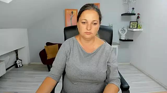 LollaGirl from StripChat