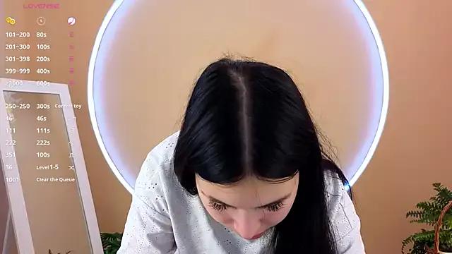 Explore our live girls sluts from our Custom and Multi clubs and checkout exclusive access to highly interactive content, such as shape, hair, titties, pussy type and many more.