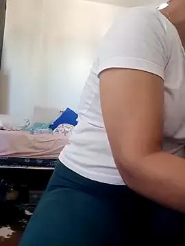 lolo890 from StripChat