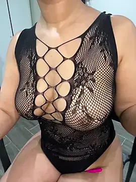 LOLO_QUEEN_ARABE from StripChat