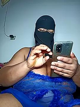 Loly_mor from StripChat