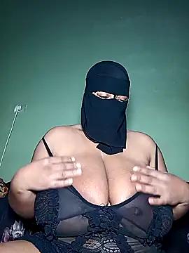 Loly_mor from StripChat
