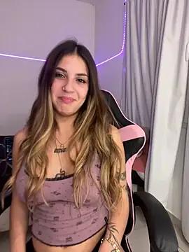 Lolykush from StripChat