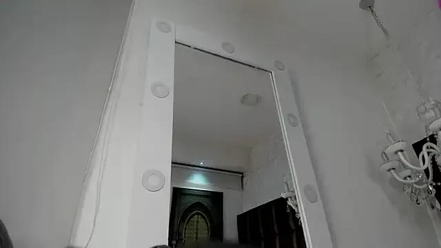 lolyyuno from StripChat