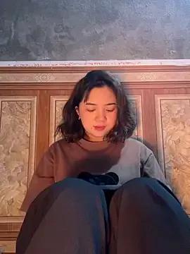 Lonnina from StripChat is Freechat