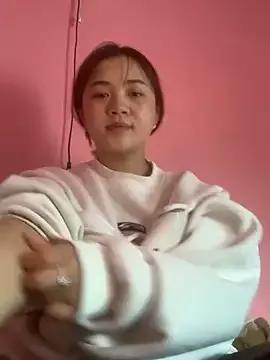 Lonnina from StripChat