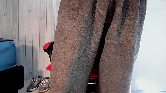 LooganX from StripChat
