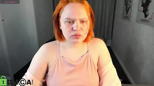 Looly_Rise from StripChat