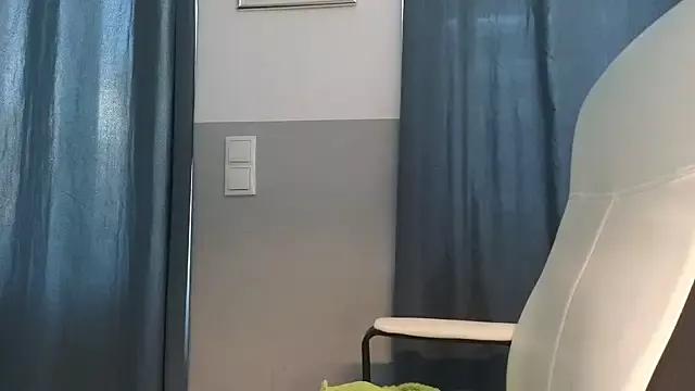 Loona-Lexxington from StripChat