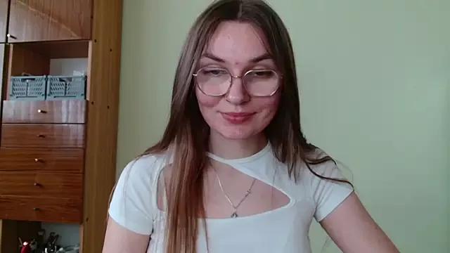 LooveELLYx from StripChat