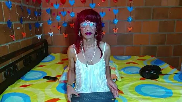 Explore our live girls sluts from our Custom and Multi clubs and checkout exclusive access to highly interactive content, such as shape, hair, titties, pussy type and many more.