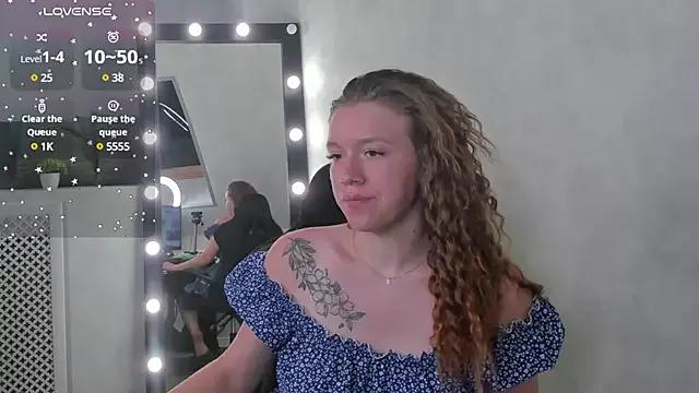 Lori_Shannon from StripChat is Freechat