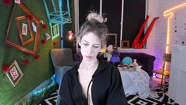 LoriTori webcams show profile image 
